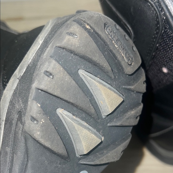 Size 3 Boys Double Velcro Black Kids Winter Snow Boots. Very good condition - Picture 8 of 10